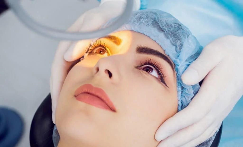 Chăm sóc mắt sau phẫu thuật
